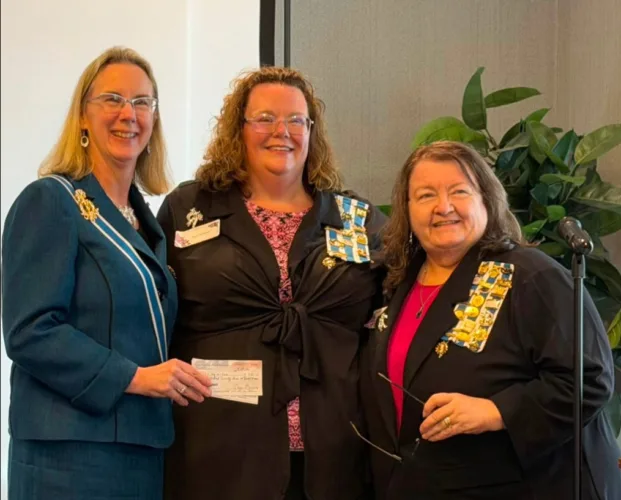 Jamestown DAR hosts District 8 workshop